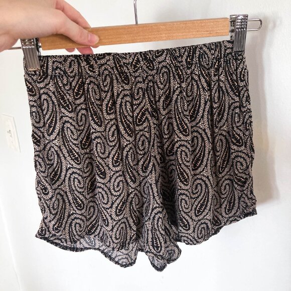2 FOR $15 Brandy Melville Short Shorts - Picture 6 of 9